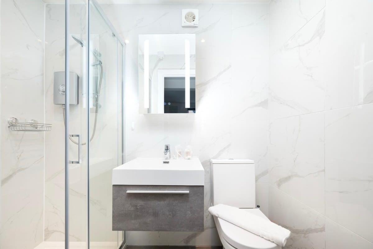 Apartamento Cozy Single Level Flat With Parking Enfield Exterior foto